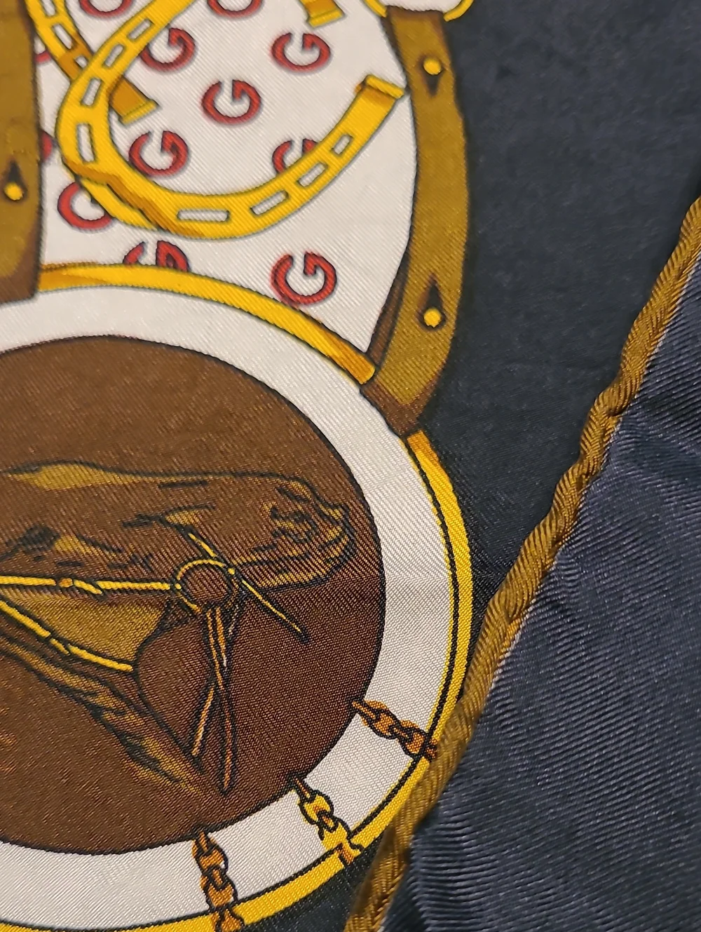Vintage Gucci 100% Pure Silk Scarf Equestrian GG Logo Horse Head Medallions